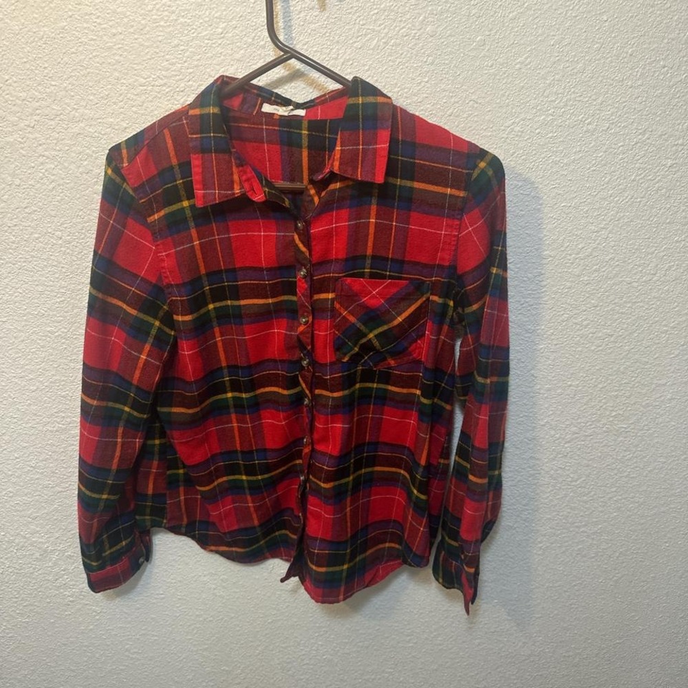 Red and‎ green plaid button-up